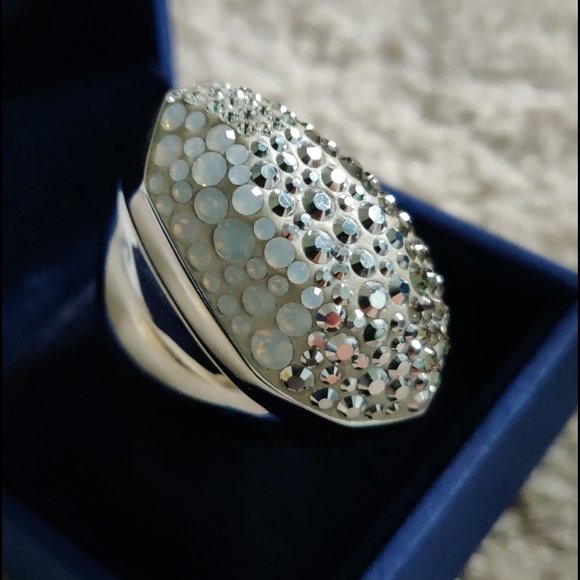 Swarovski crystal ring - Picture 5 of 7